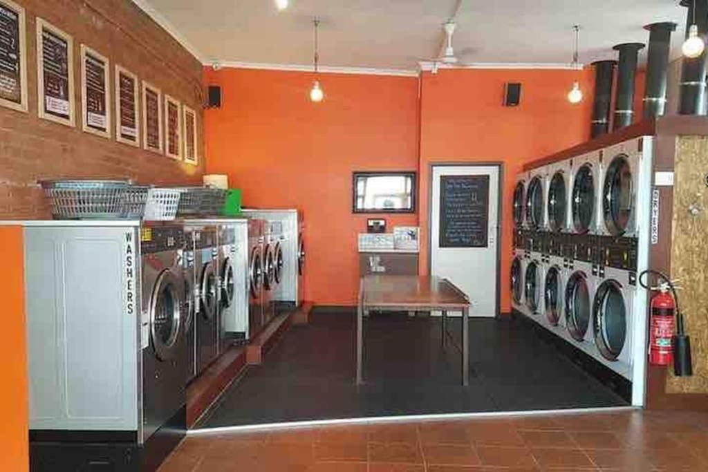 10A Brunswick Living Studio Close To Apt And Cbd Free Wifi Tram At Doorstep Melbourne Eksteriør bilde